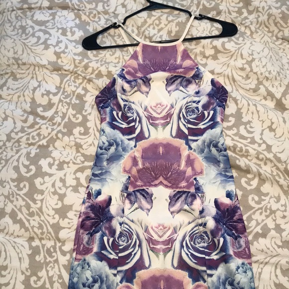 SALE Purple 💜 body-con dress! - Picture 2 of 3